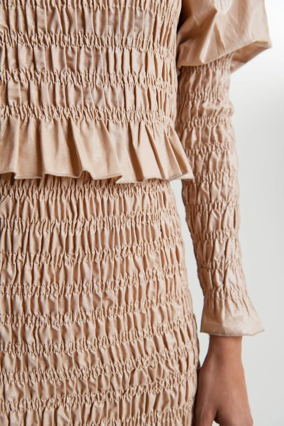 Vivvi Smock Top Beige Dame Gina Tricot vivvi-smock-top-beige-dame-gina-tricot