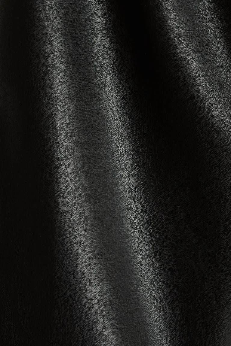 100889000