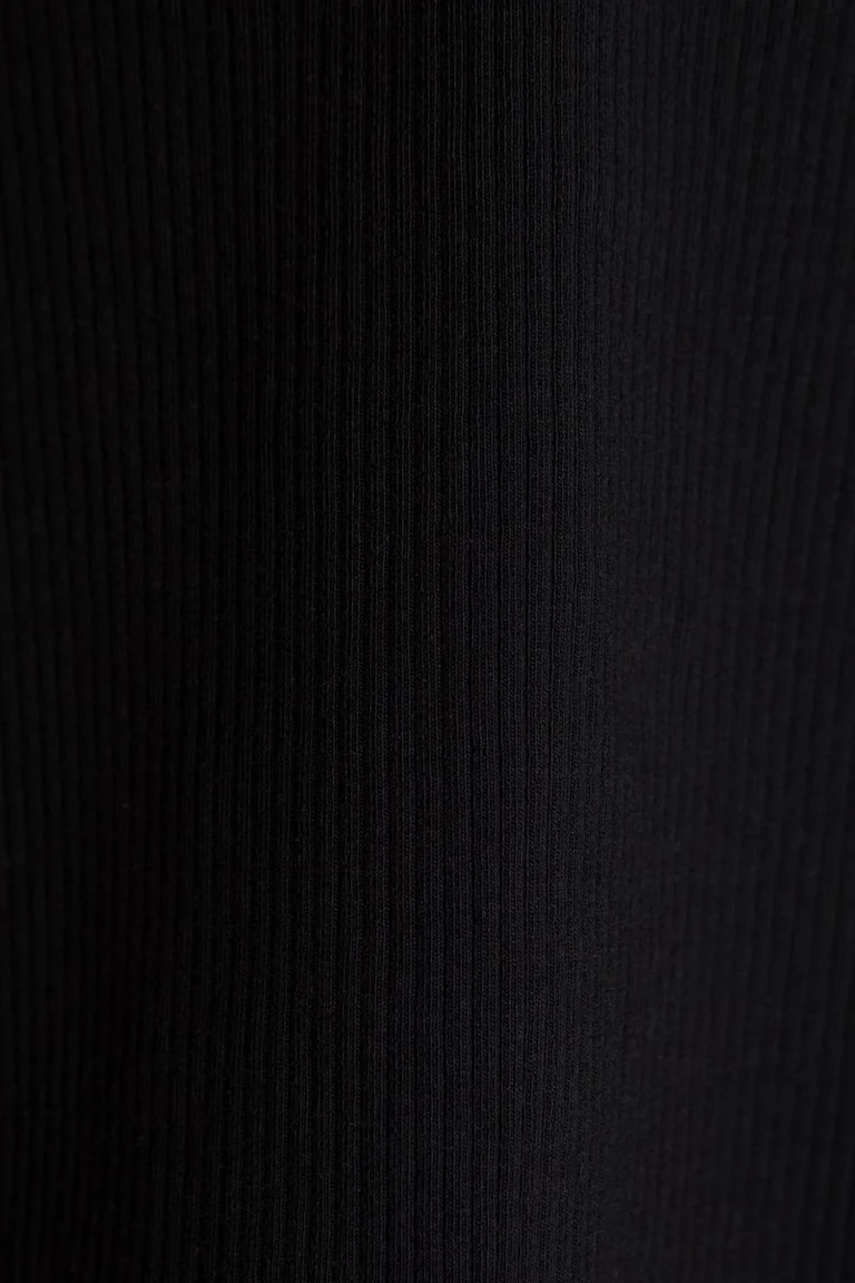 101069000
