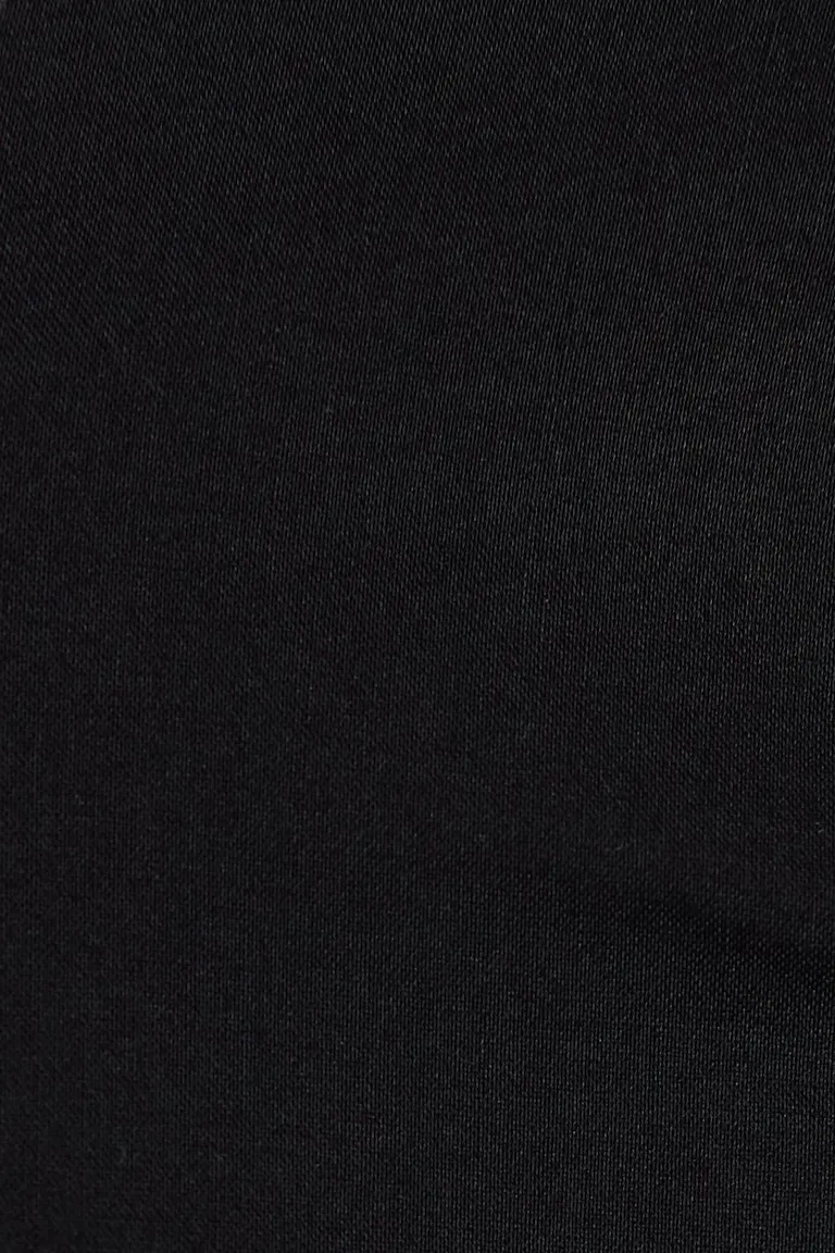 101979000