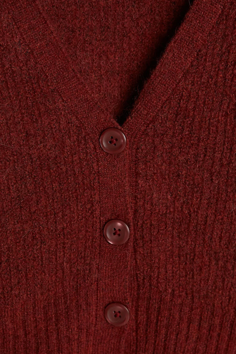 104157055
