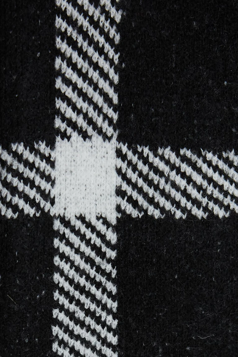 105719050