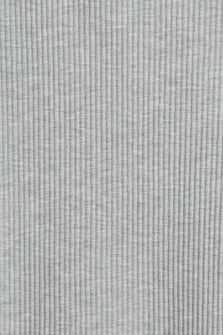 111128181