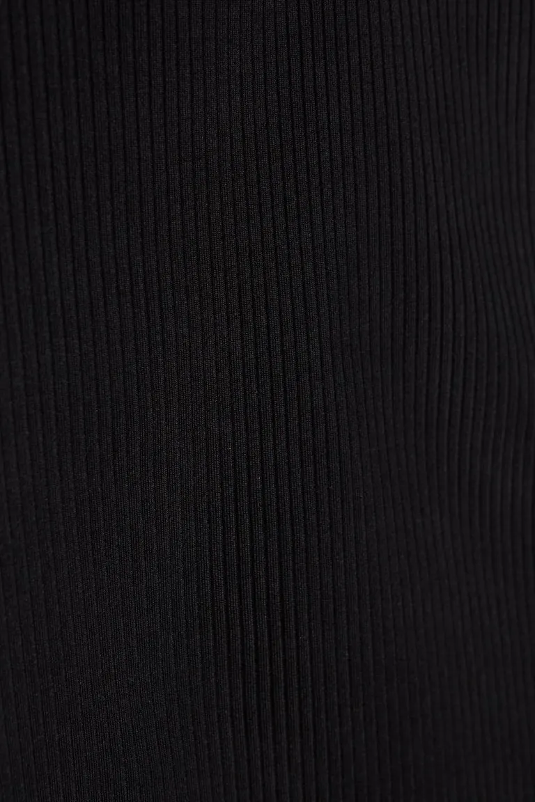 114669000