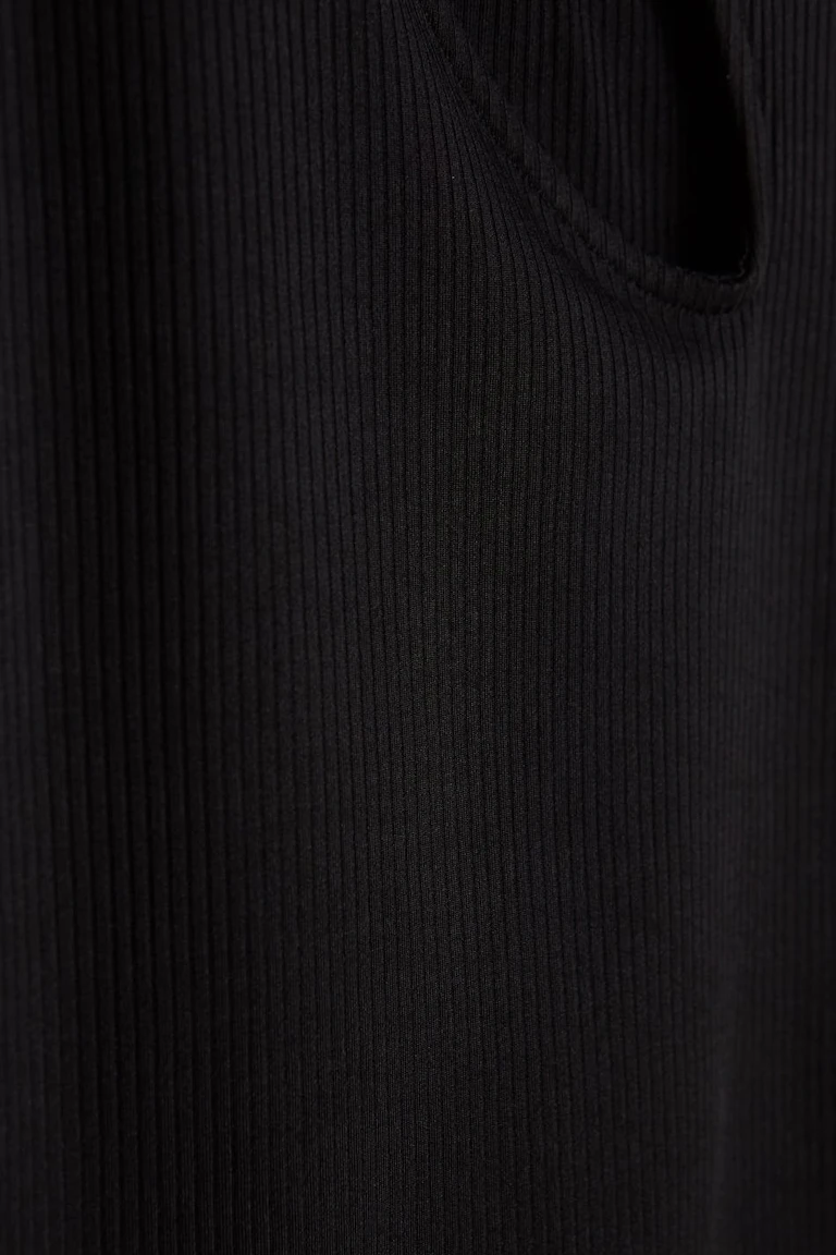 115079000