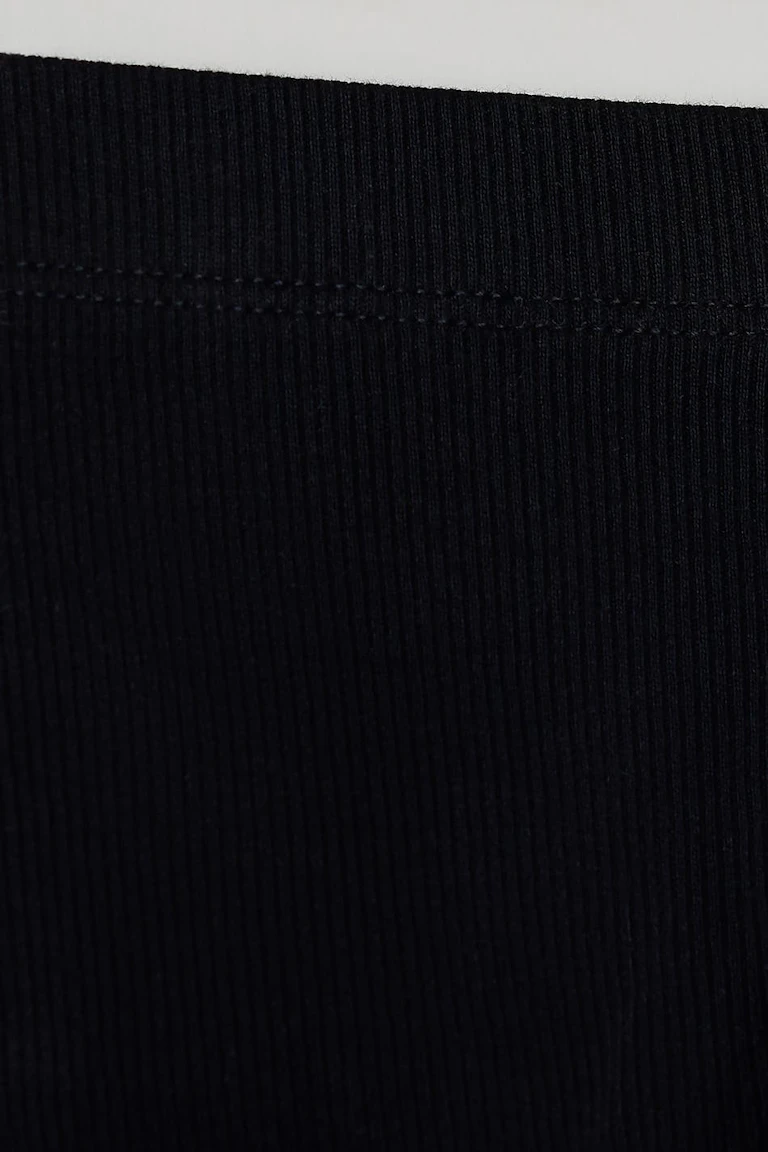 115569000