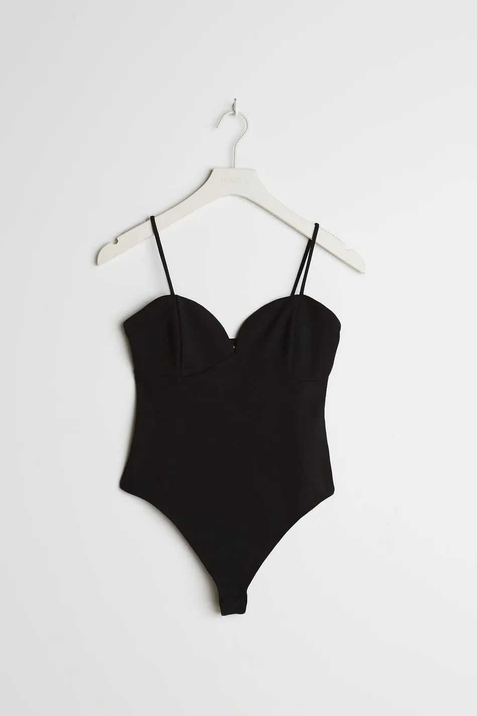 Chrissy Satin Body Musta Nainen Gina Tricot chrissy-satin-body-musta-nainen-gina-tricot