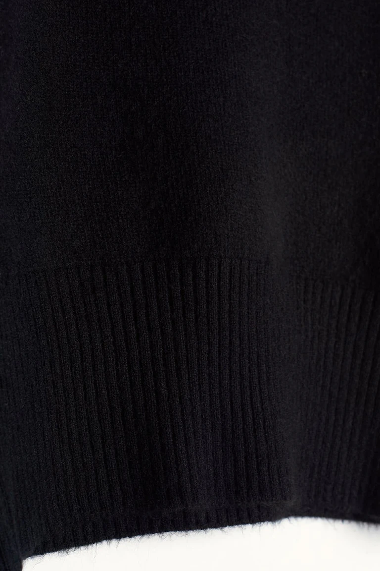 123879160