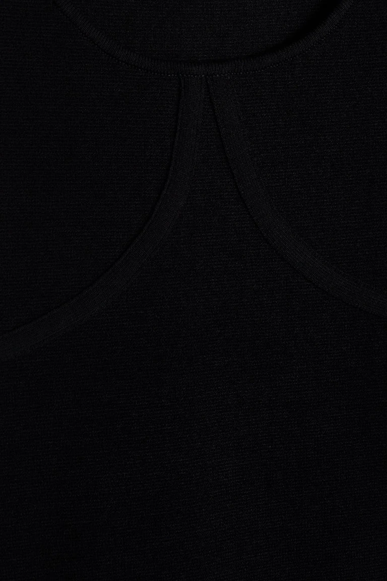 127299000