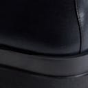 Black (9000)