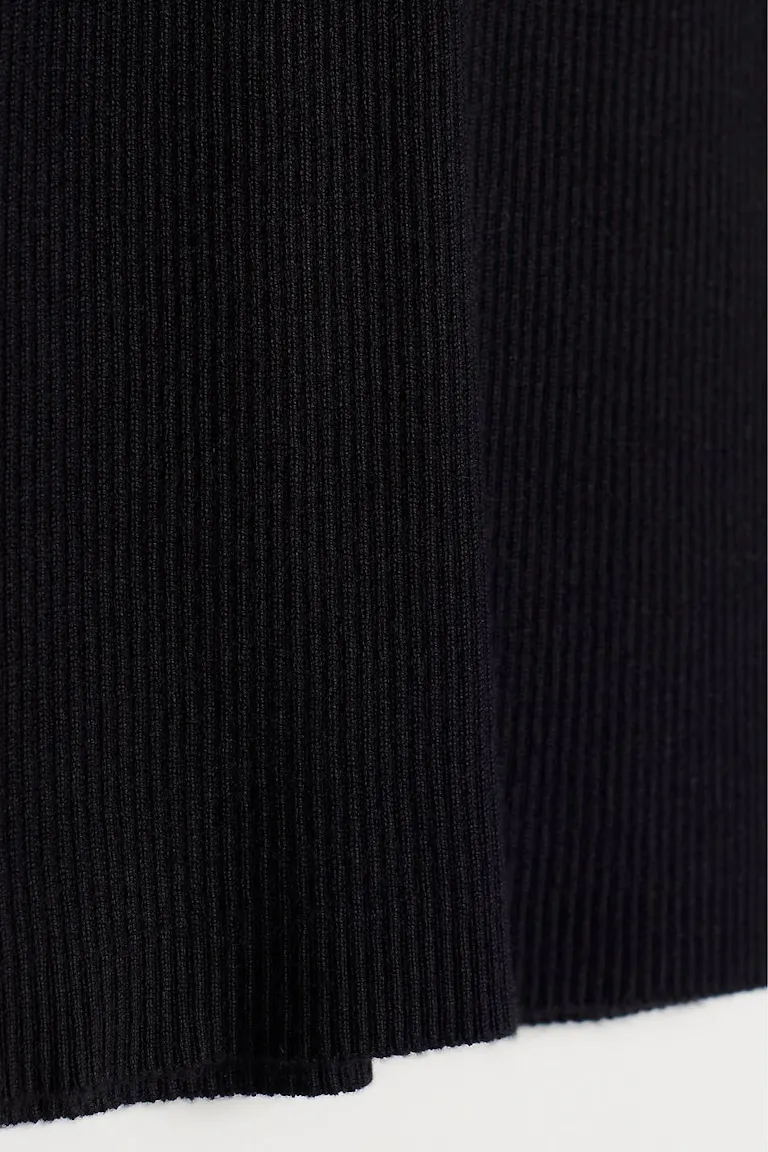 131469000