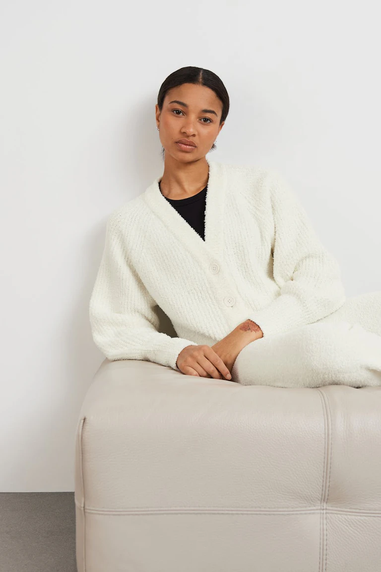 139001212