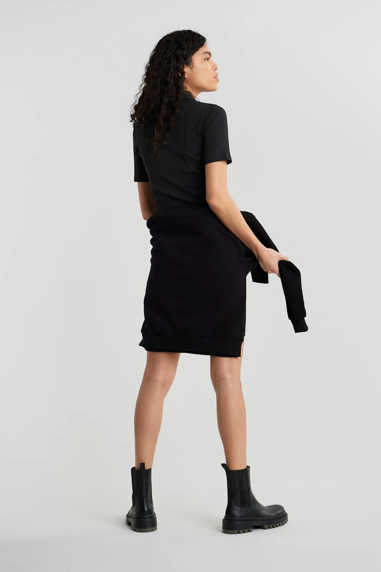 140639000