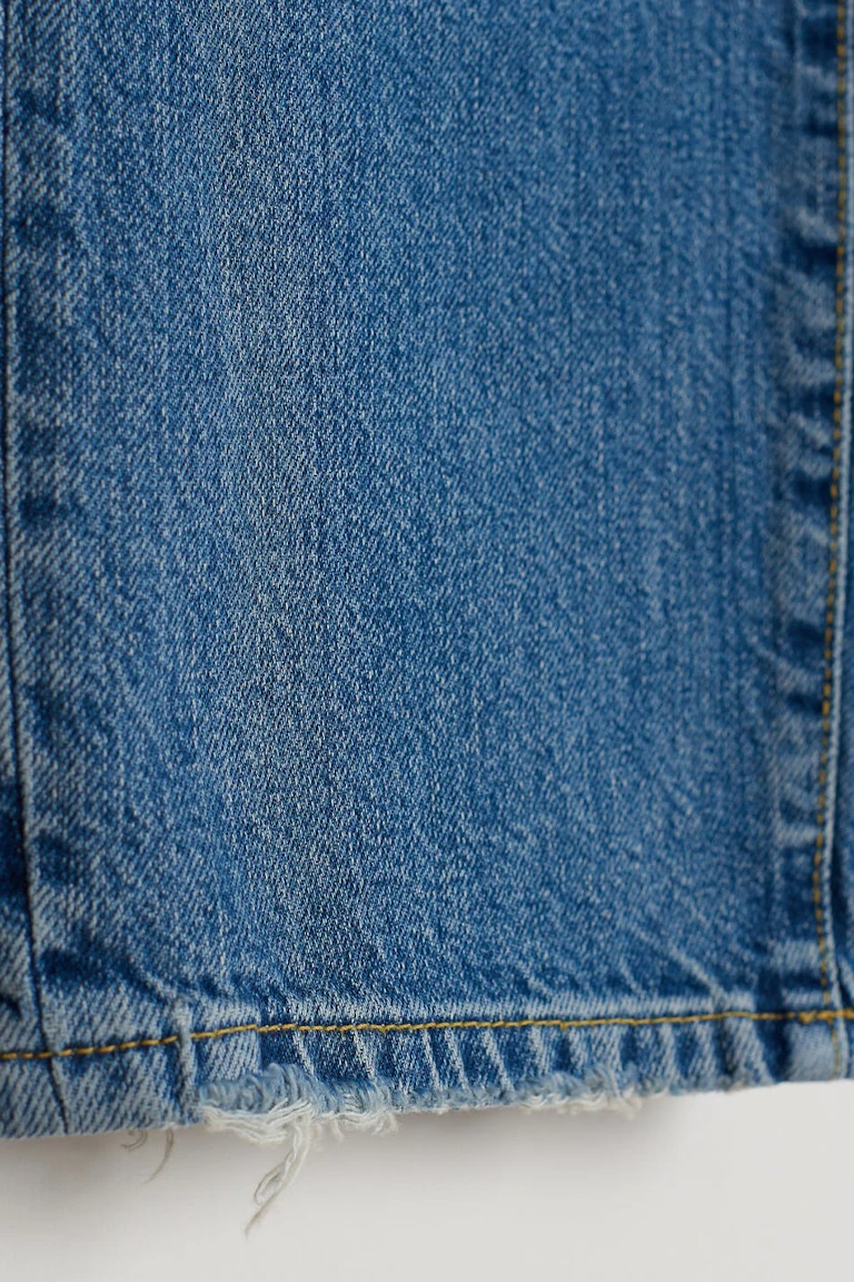 149935970