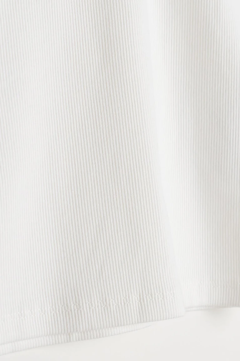 150381000