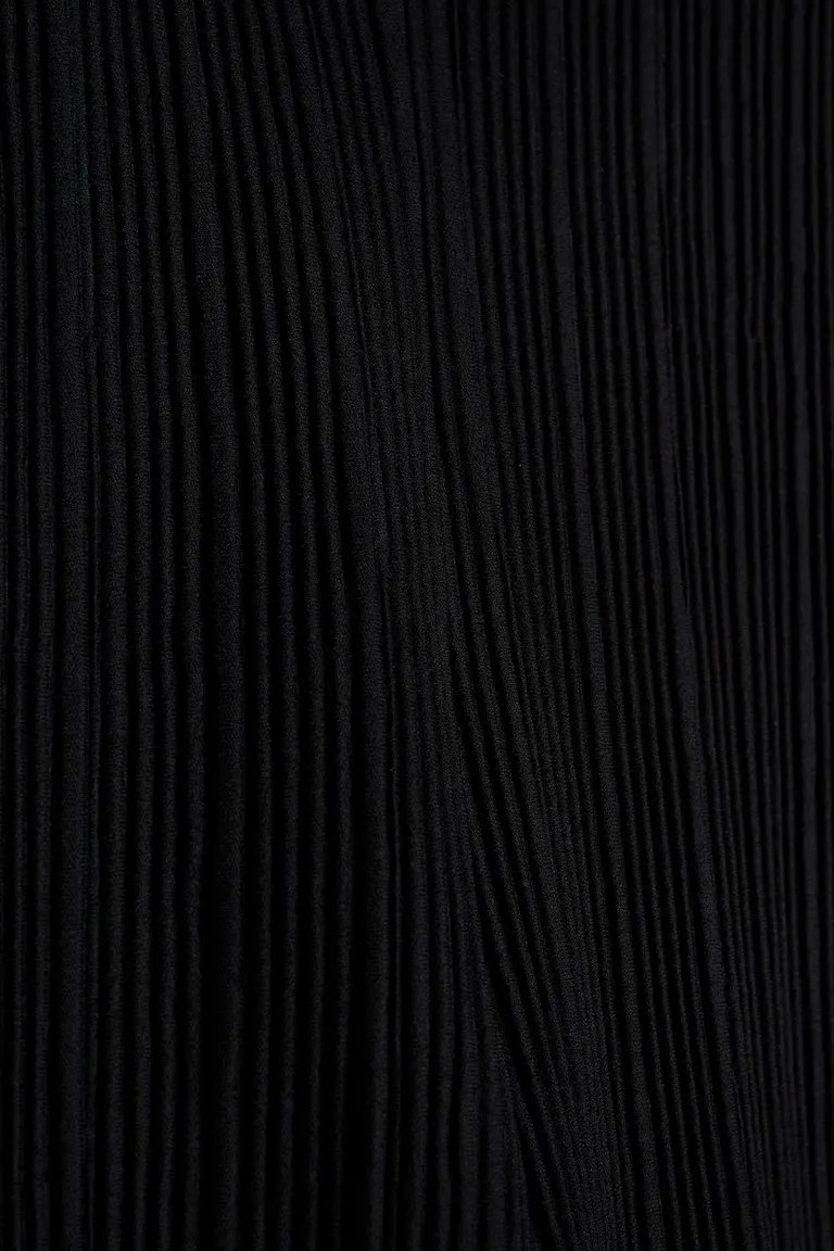 150549000