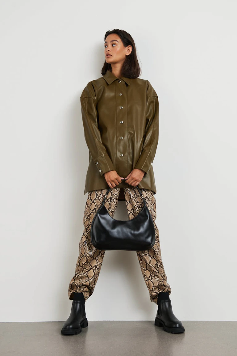 151807041