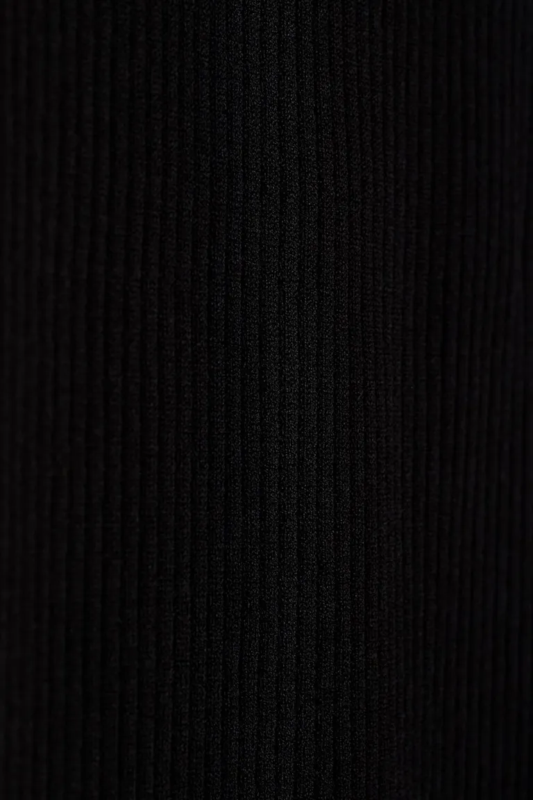 154379000