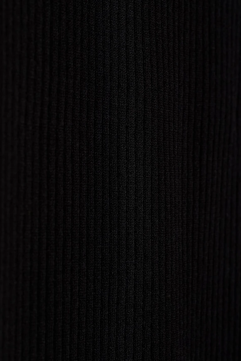 154379000