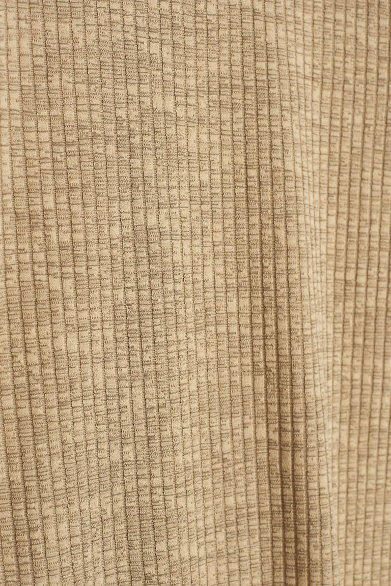 155891055
