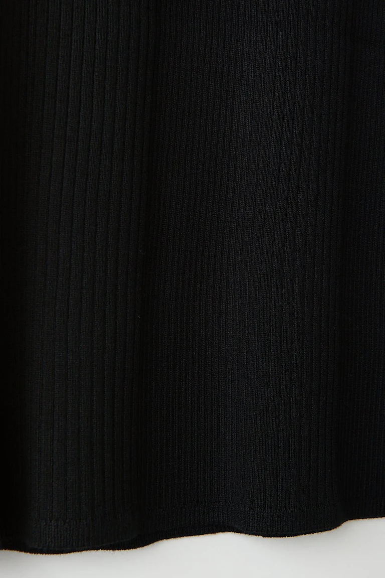 155949000