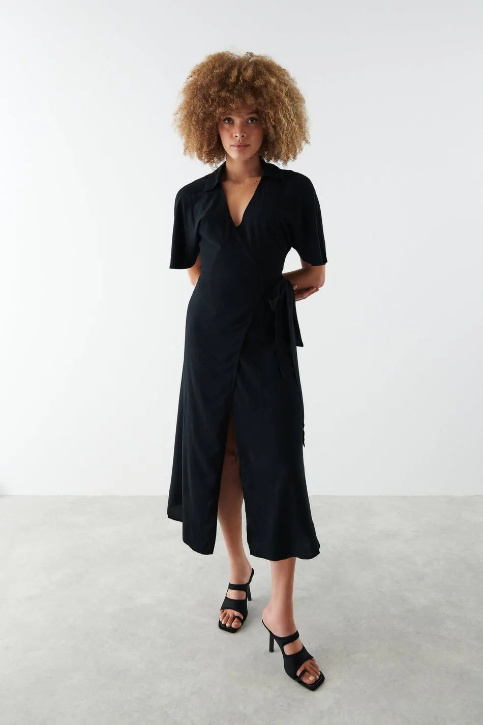 Gina Tricot - long dress - skjortekjoler - Svart - L - Dame