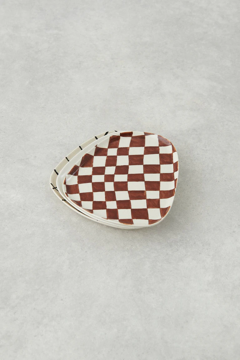 165617433