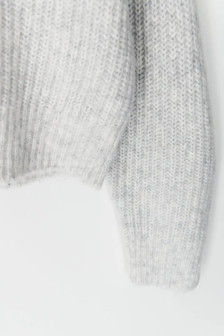 Gina – Soft and Comfortable Elegance Sweater