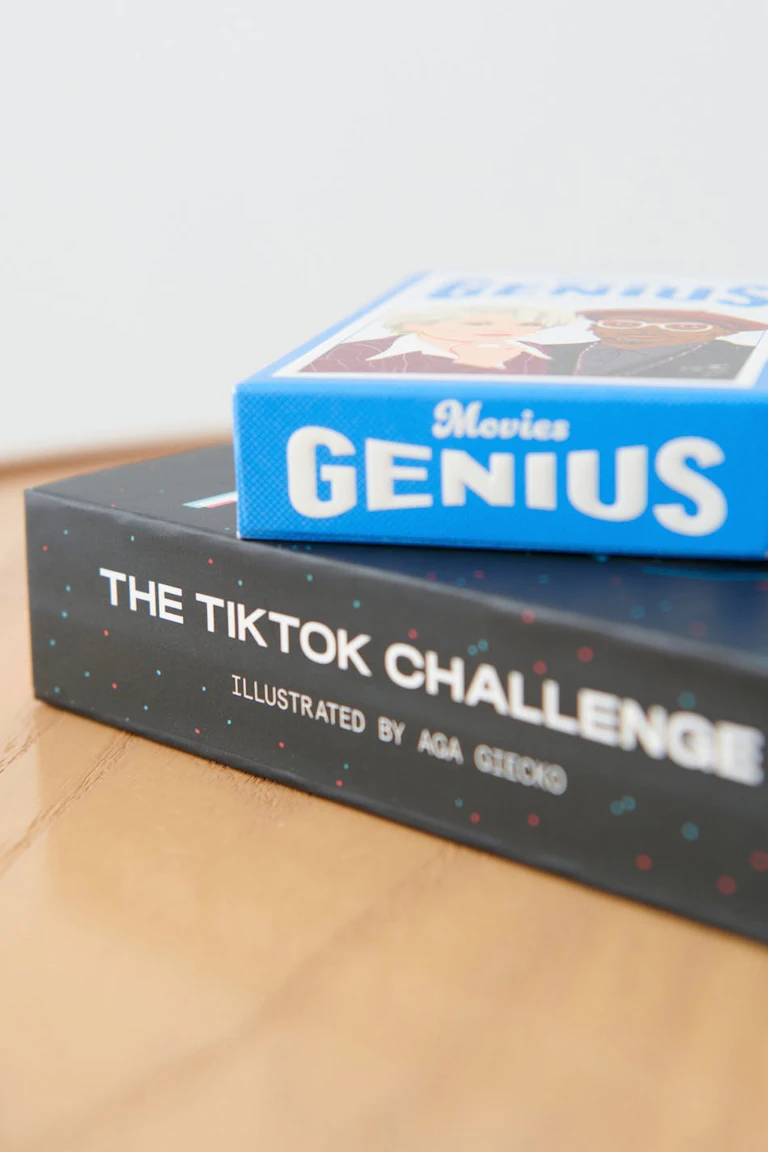 174099000