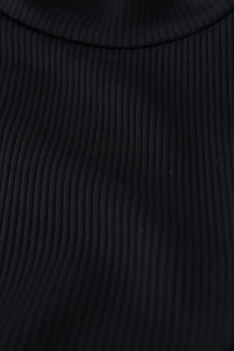 174849000