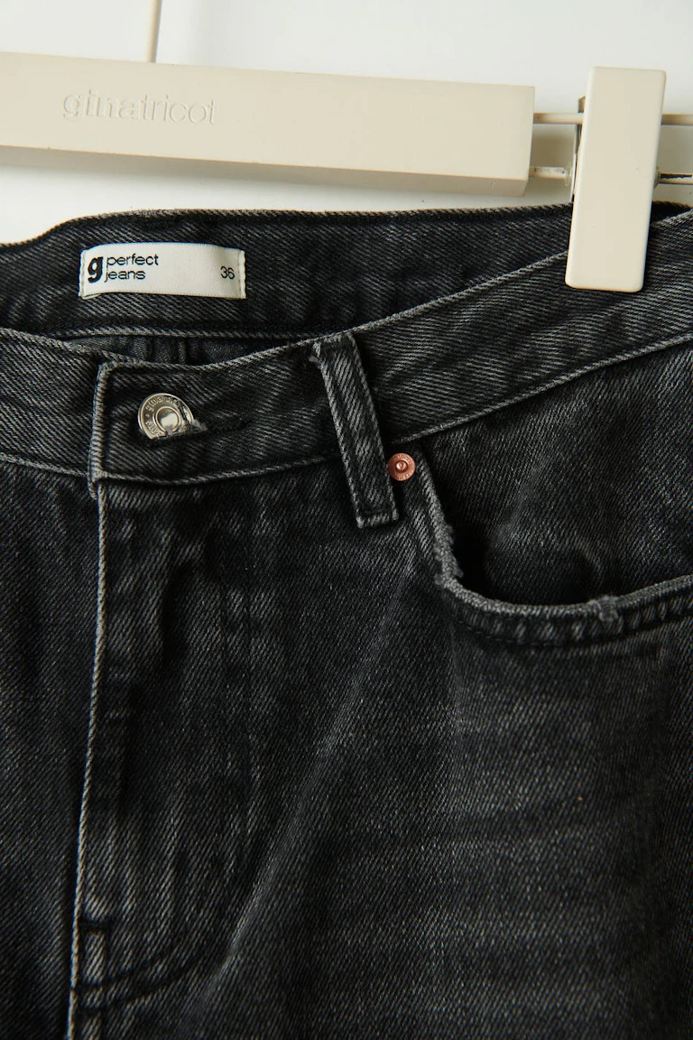 177309073