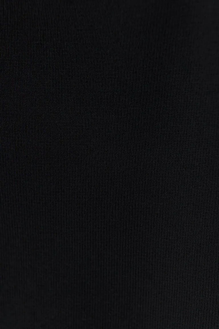 178539000