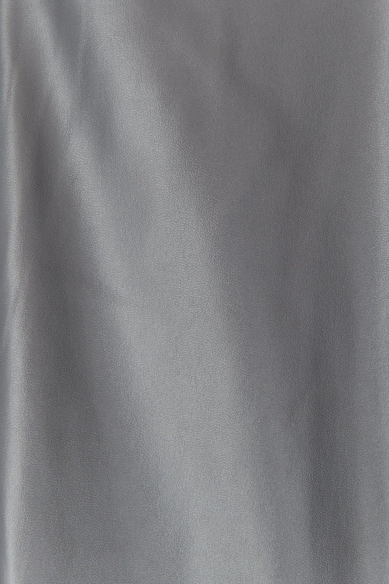181058044