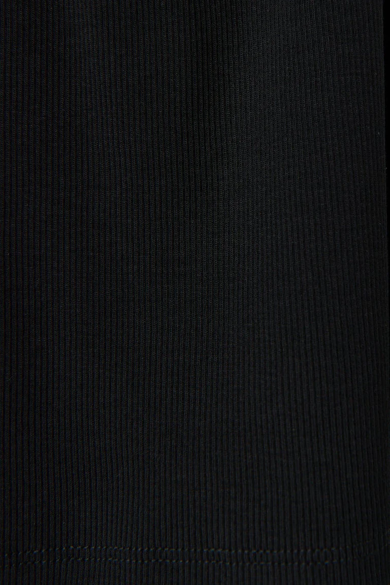 182969000