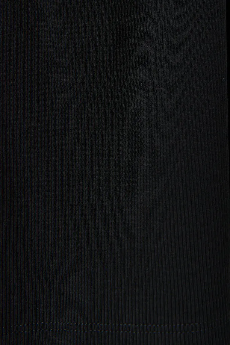 182969000