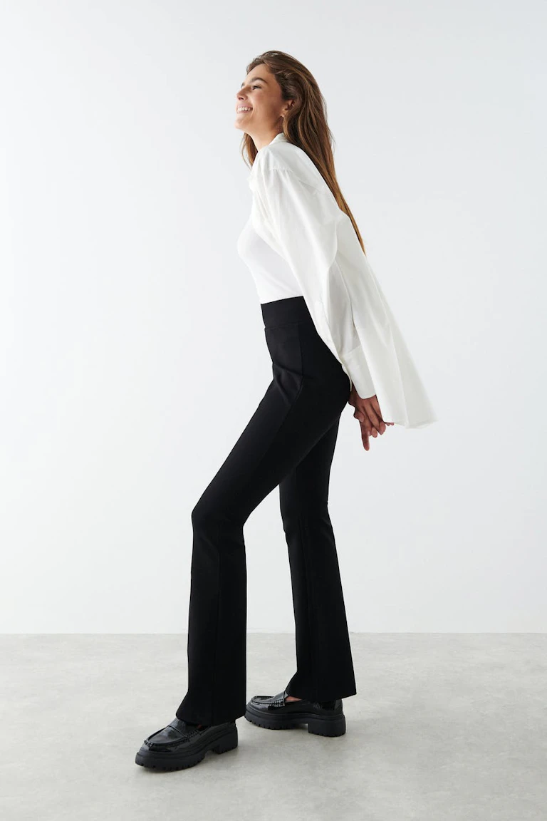 183159000