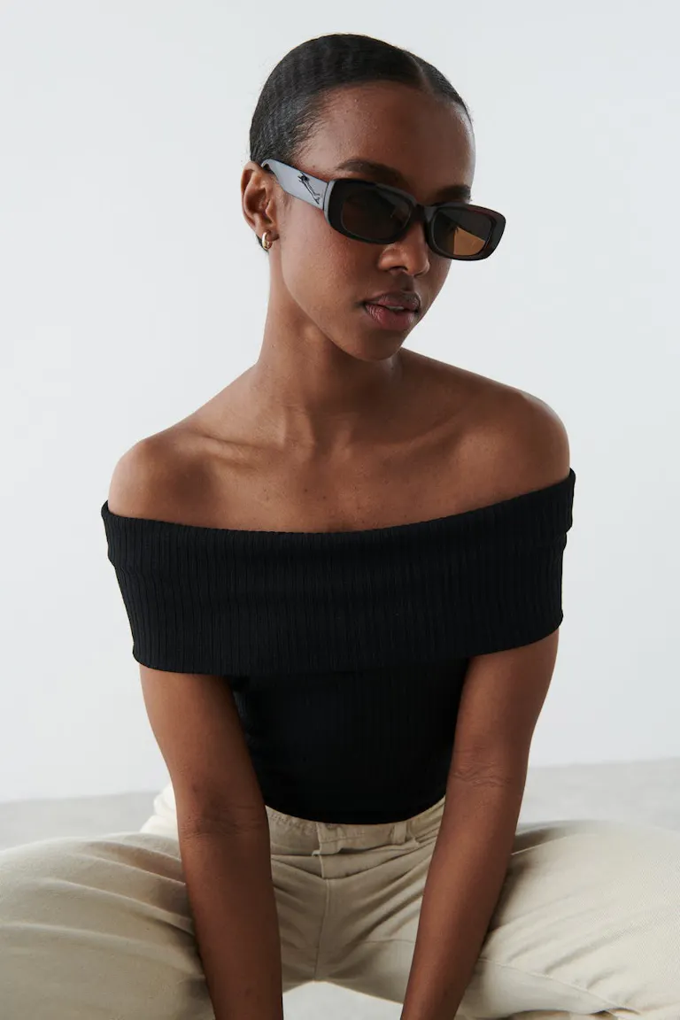 184469000