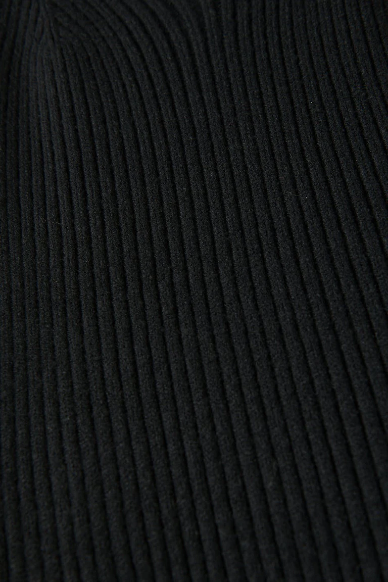 184609000
