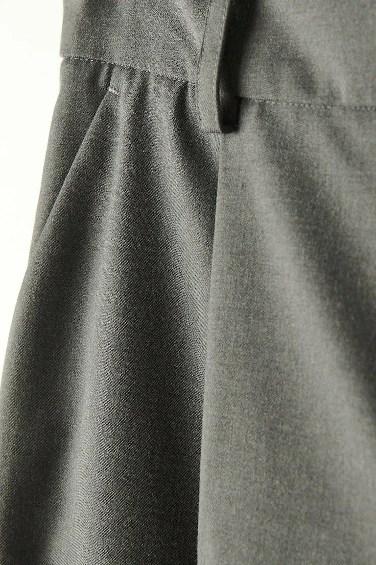 189708181