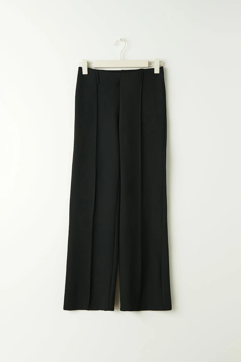 194869000