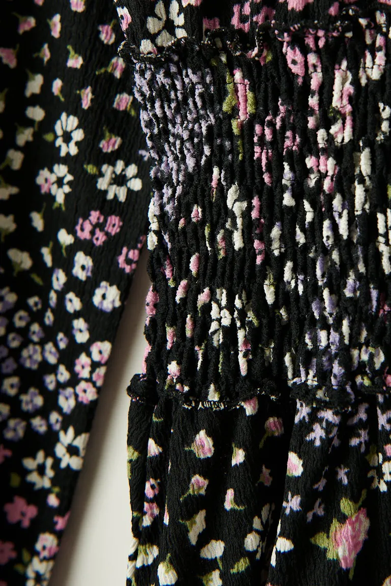 196613856
