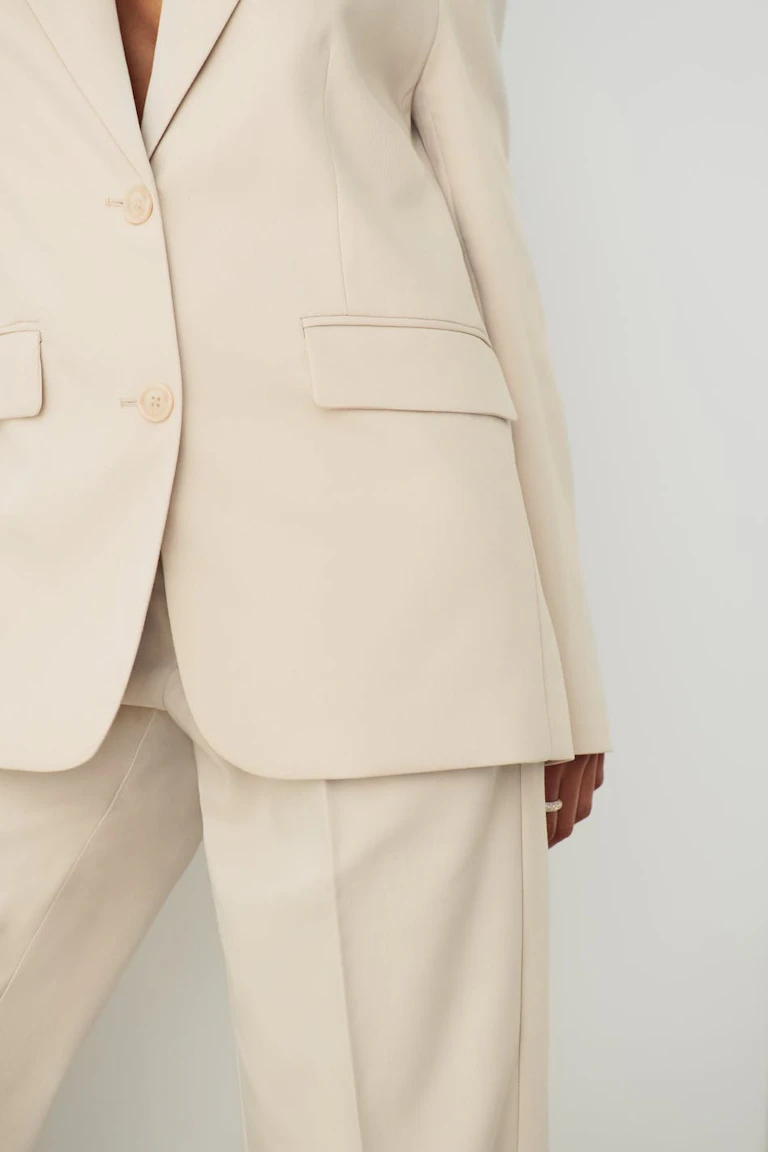 197037134