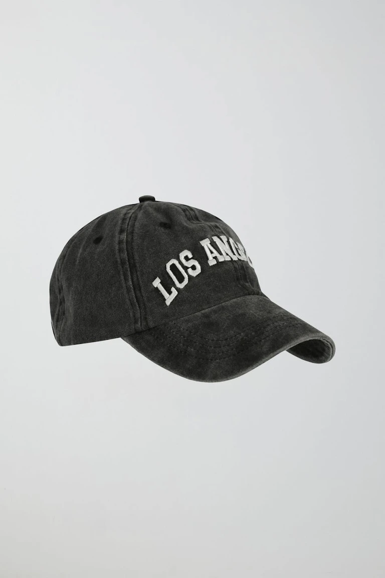 199009000