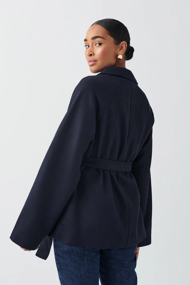 204965998