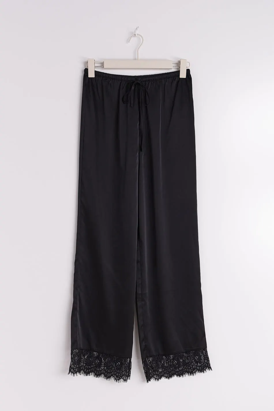 Satin lace trousers - Black - Women - Gina Tricot