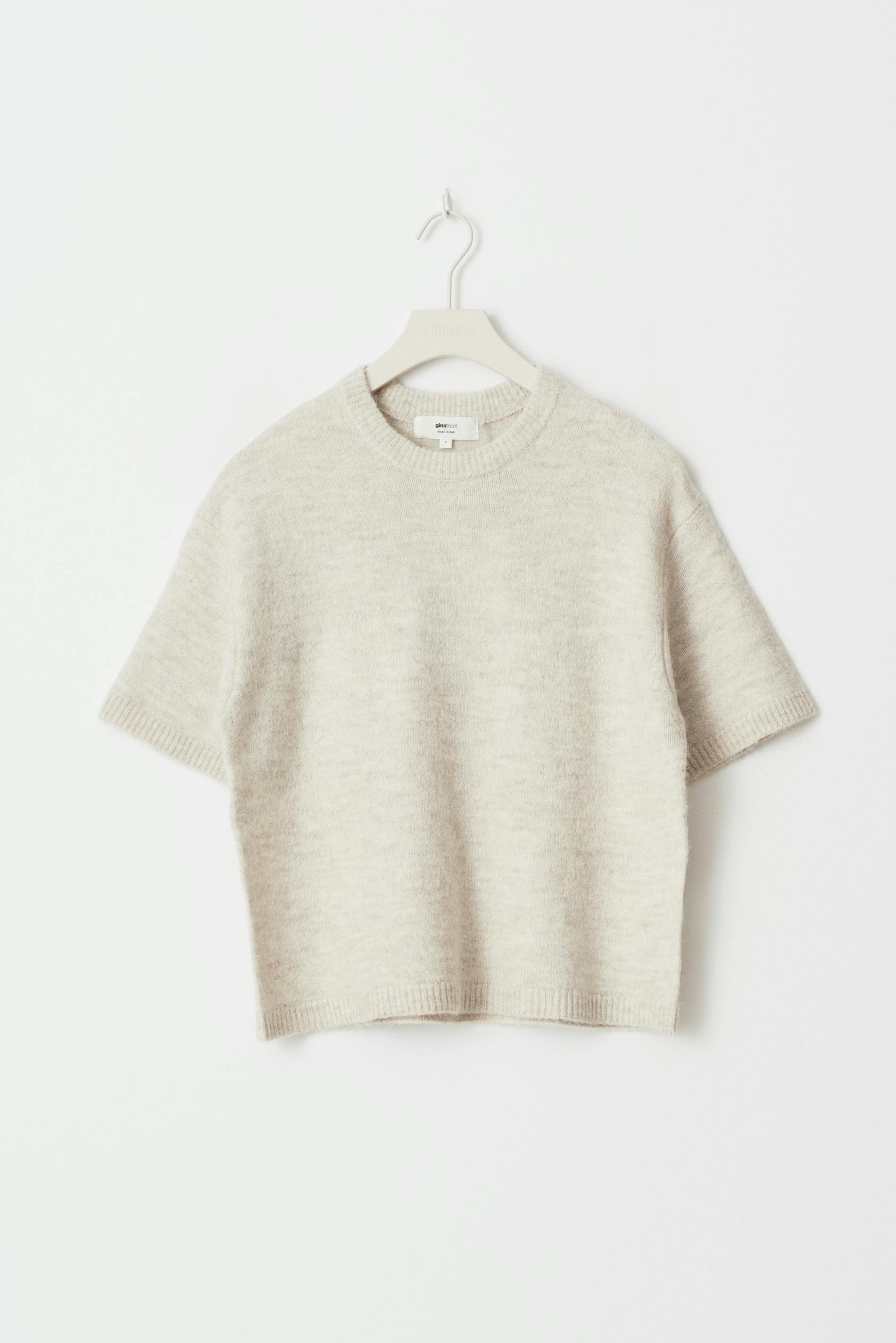 Knitted top - Beige - Women - Gina Tricot