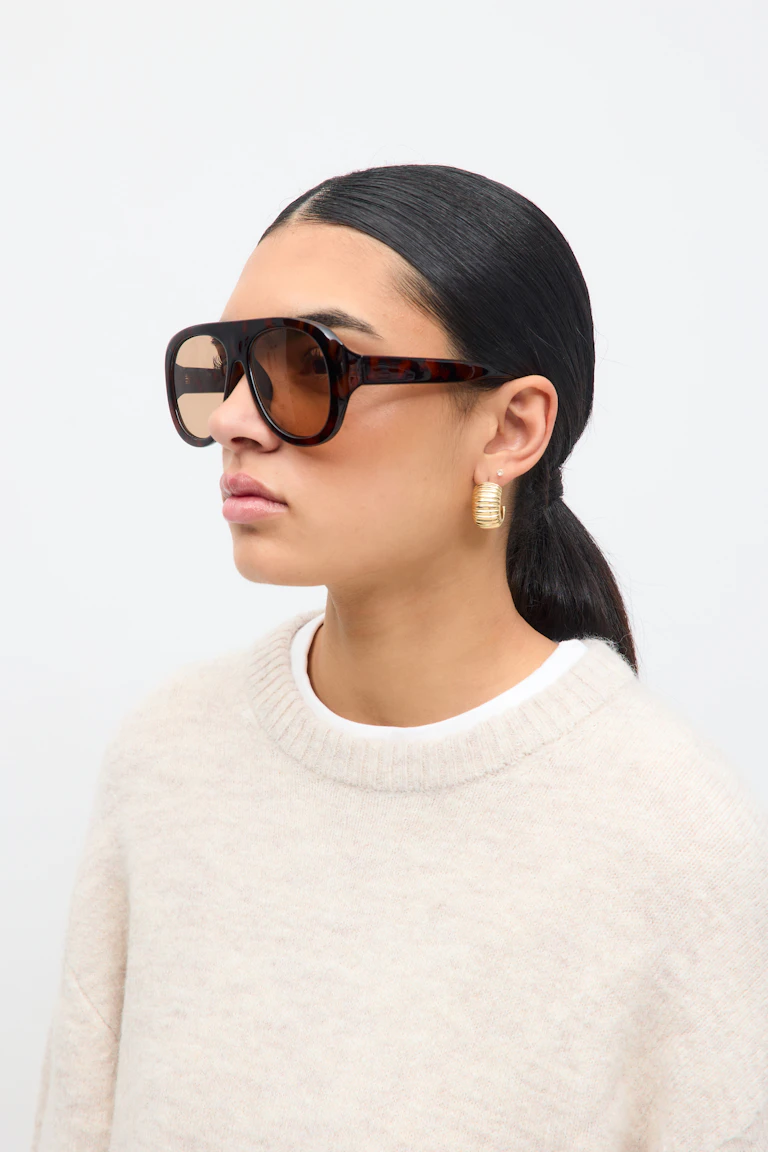 228111060