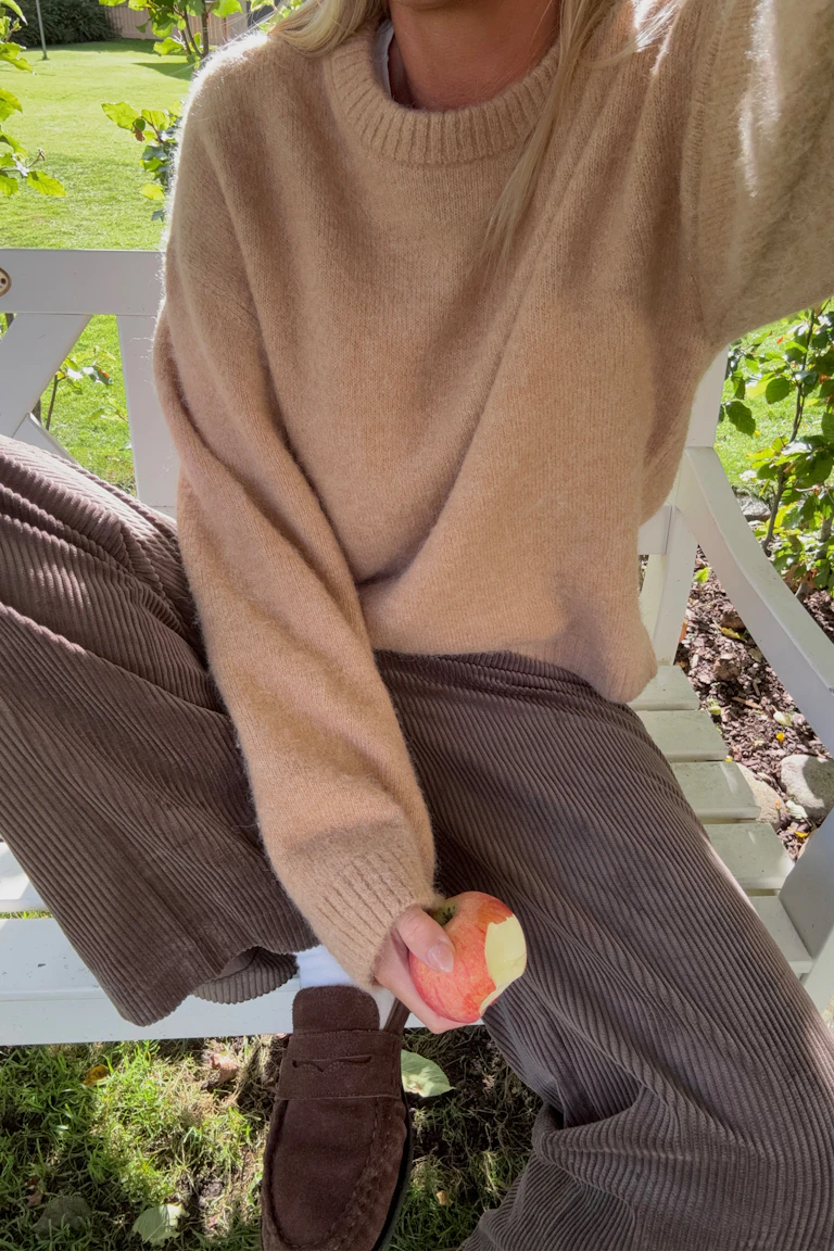 228117272