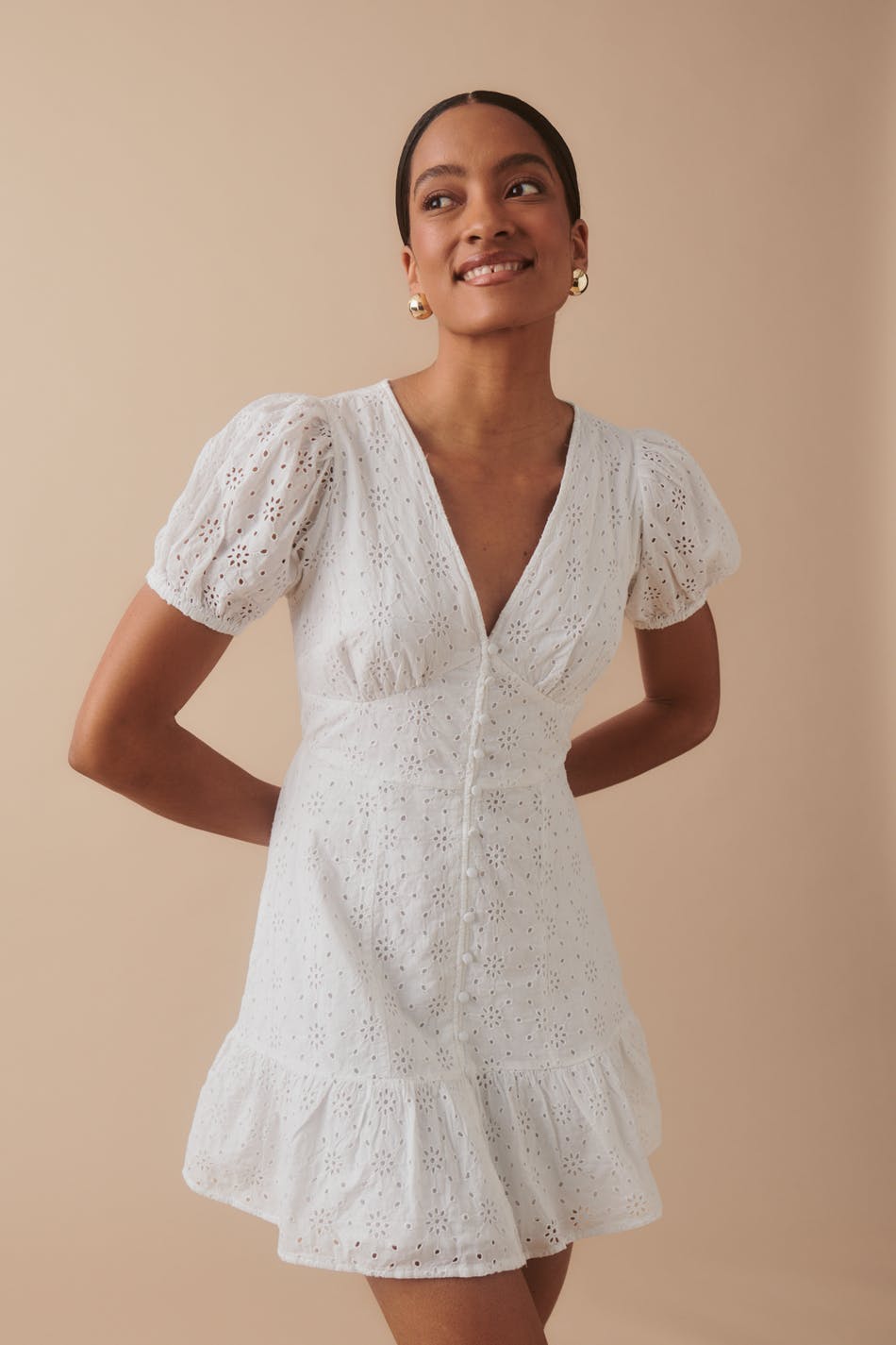 Kleedjes Witte Jurk Met Broderie Anglaise Jurk Met Korte Mouwen En