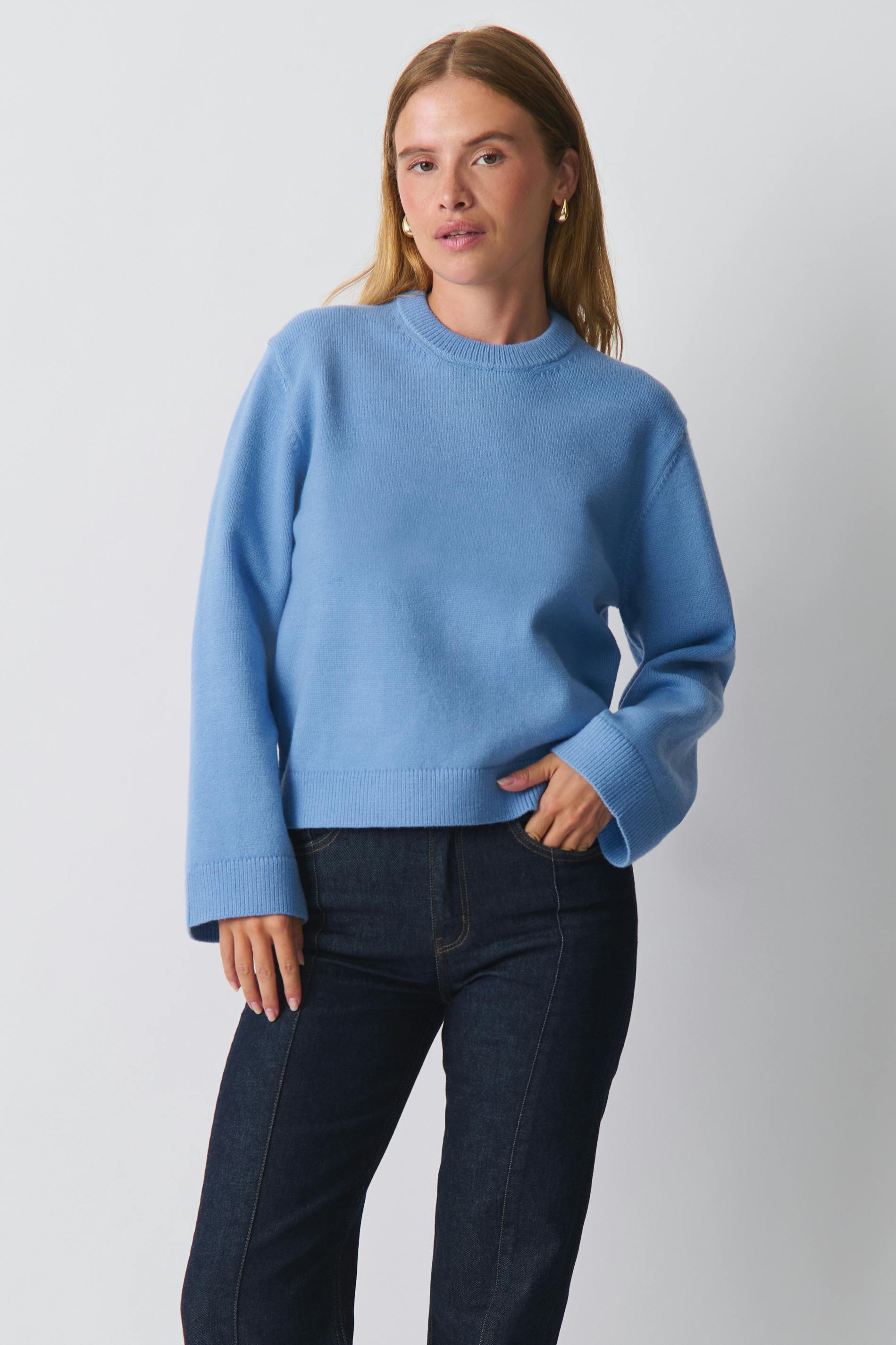 Knit crew neck sweater hotsell